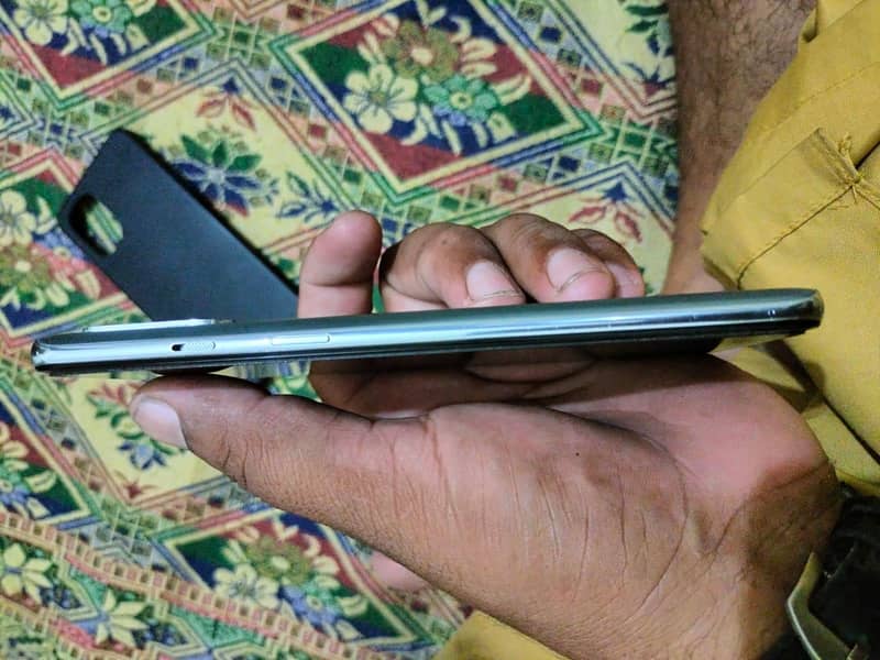 One Plus 8T 1