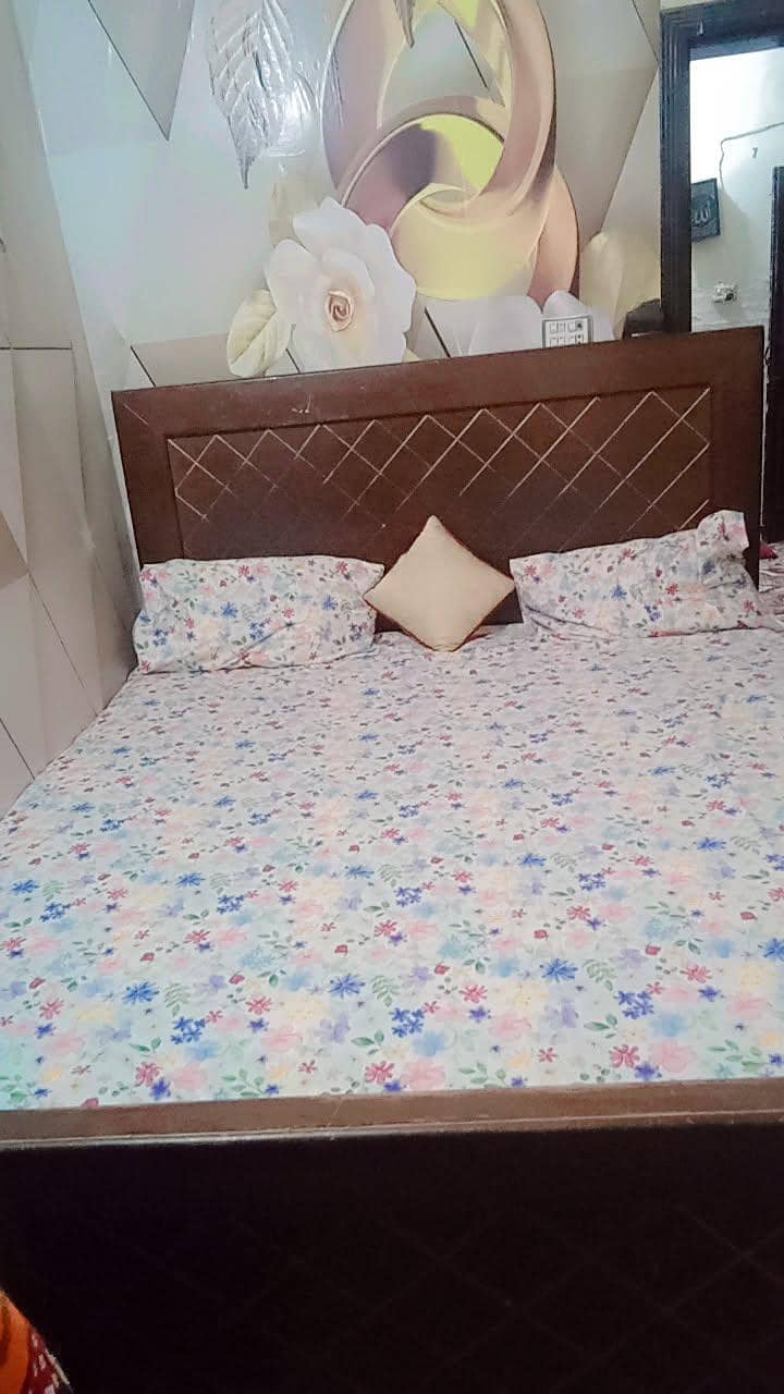 bed and  dressing 0
