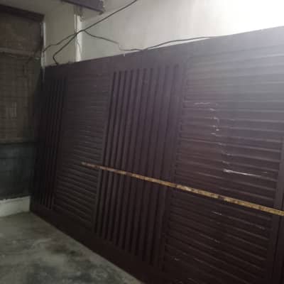 Iron gate