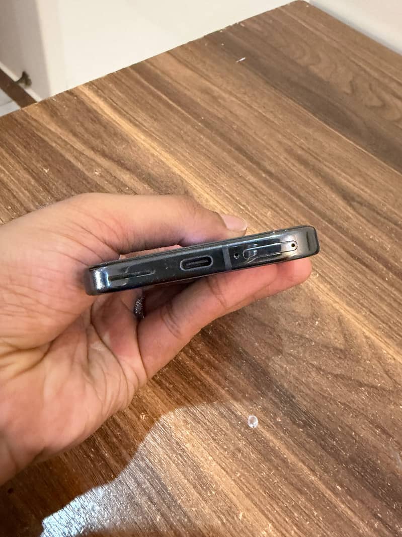 Google Pixel 9 Pro 4