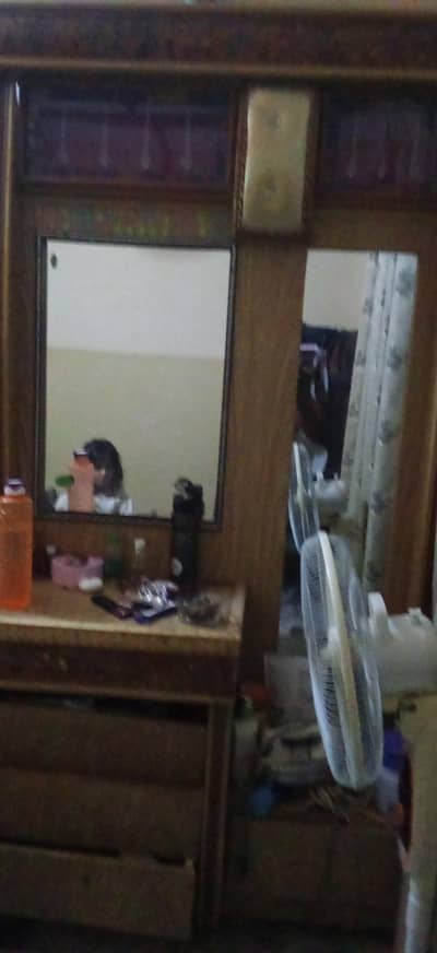 dressing table