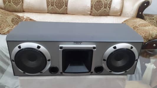 center speaker for sale urgent