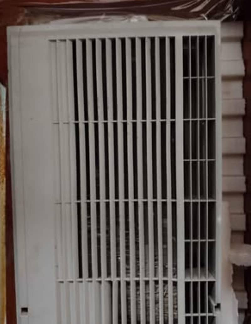 window AC 6