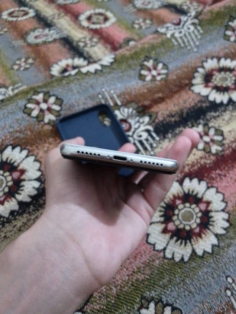 Apple iPhone X 2