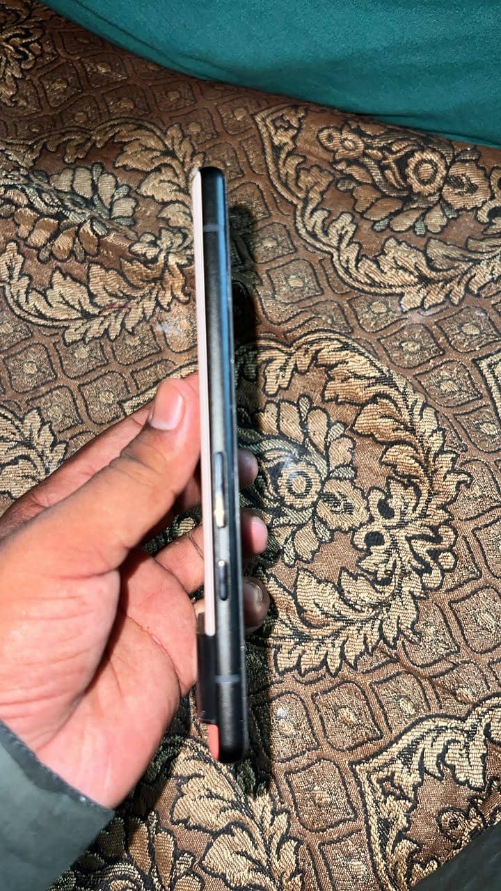 Google Pixel 6 3