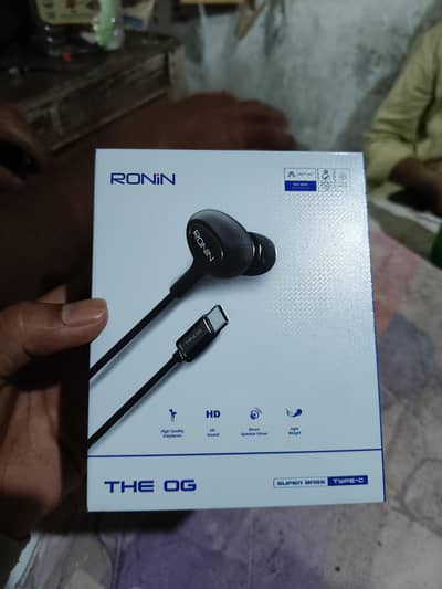 Realme 13 Plus