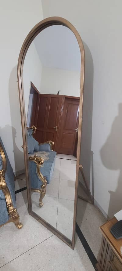 standing mirror