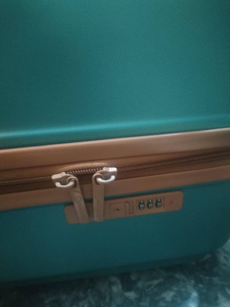 suit case 2