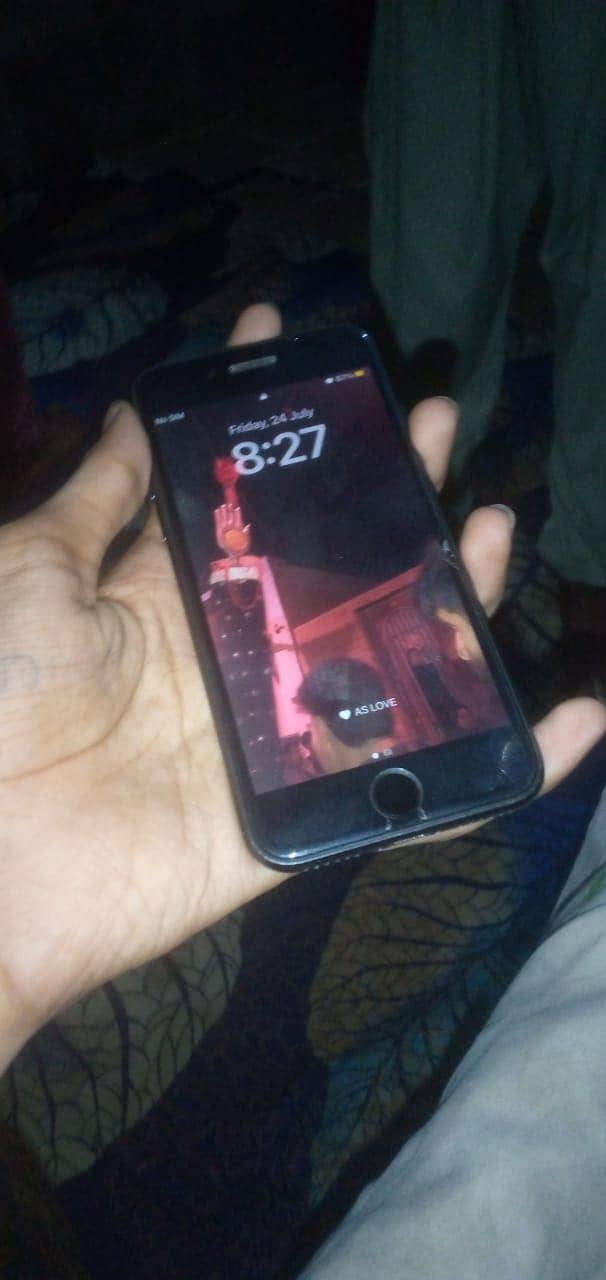 iPhone 8 1