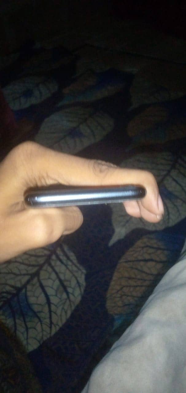 iPhone 8 5
