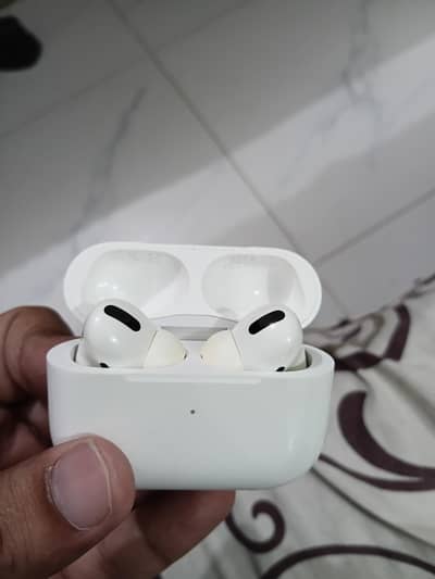 Orignal Apple Airpods Pro 1st Generation best for Pubg