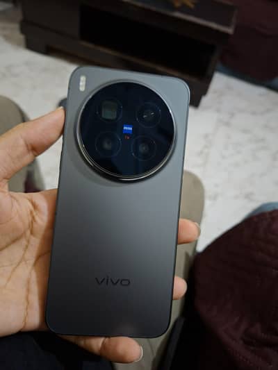 Vivo X300 pro 16/512