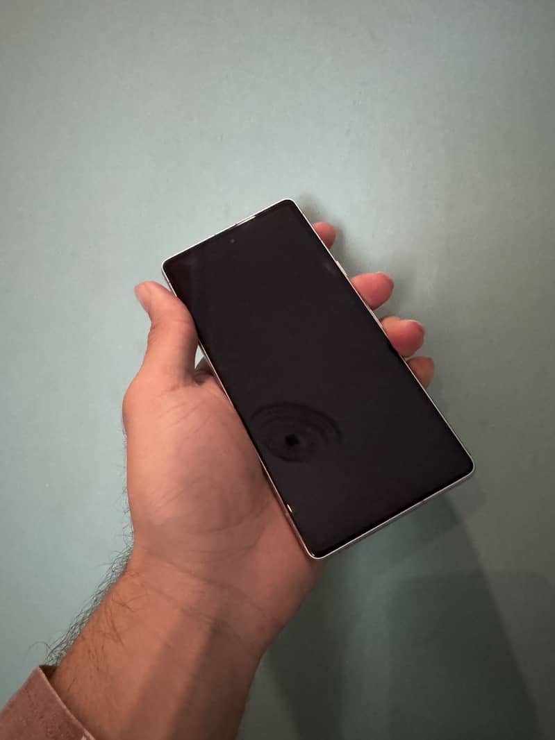 Google Pixel 7A 3