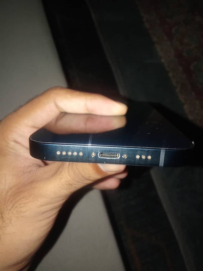 iPhone simple 13 2