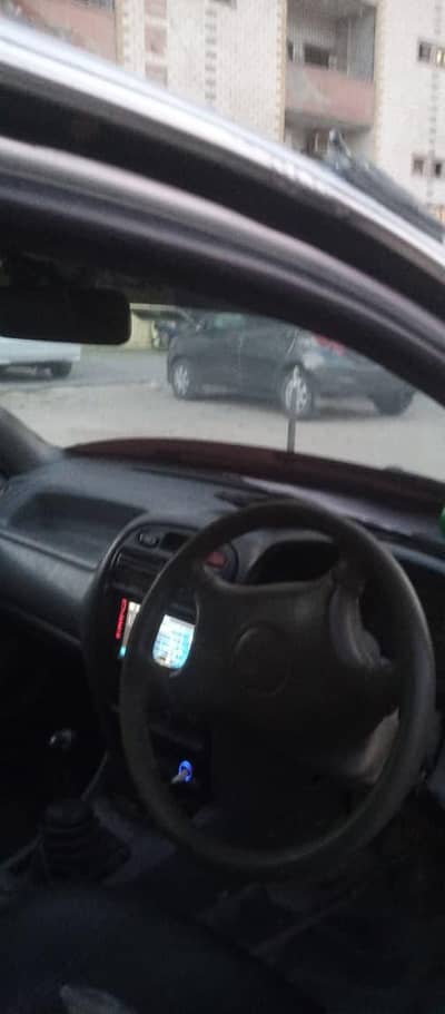Suzuki Baleno 2003