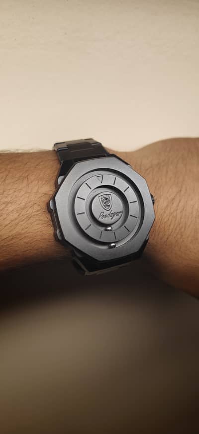 Latest Magnetic Watch