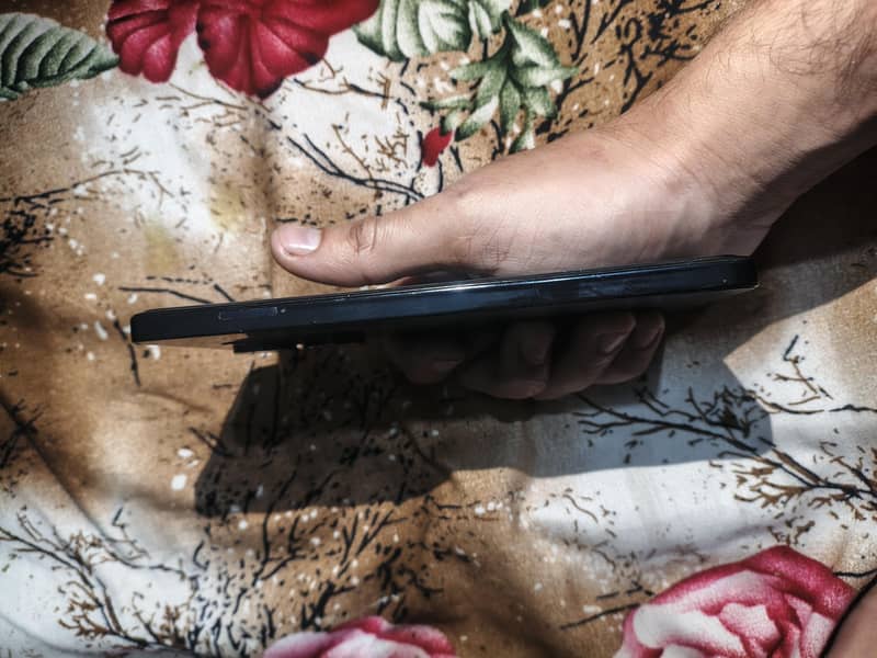 Tecno Spark 20 4