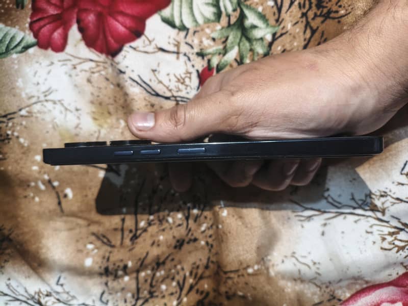 Tecno Spark 20 6
