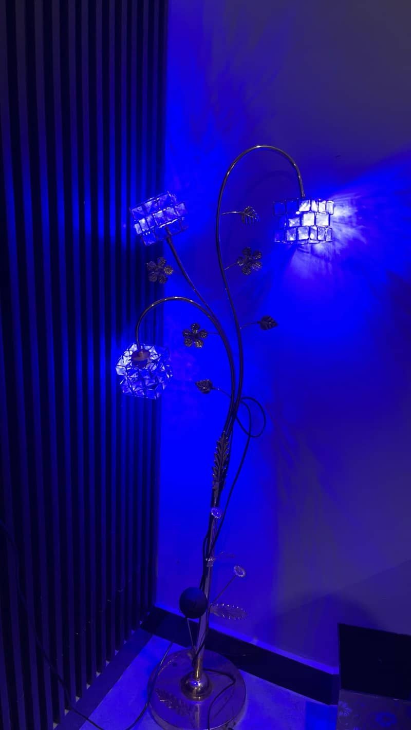 Floor lamp 2
