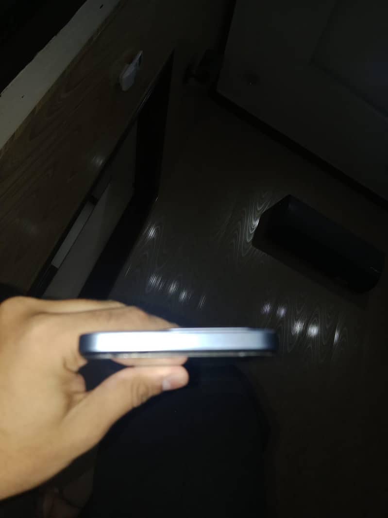 Realme C63 1