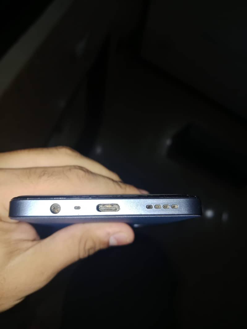 Realme C63 4