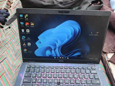 Dell 5400 i5 8th genration 12gb 256 jb
