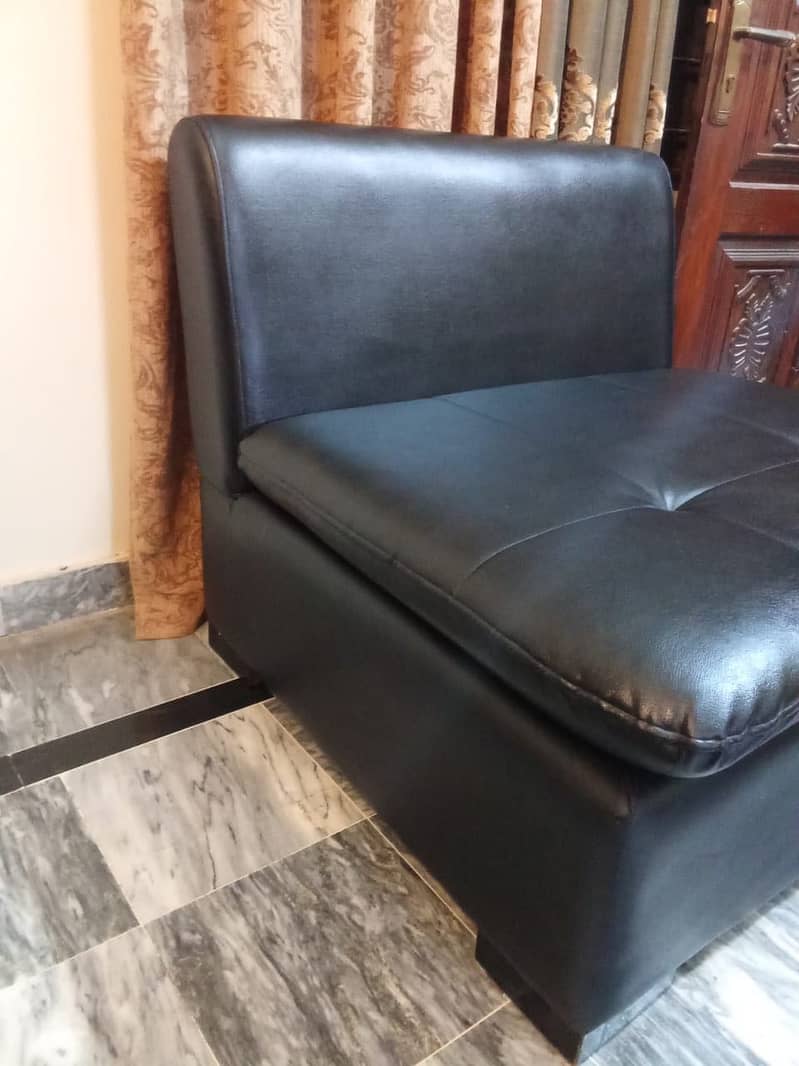 sofa seat 3