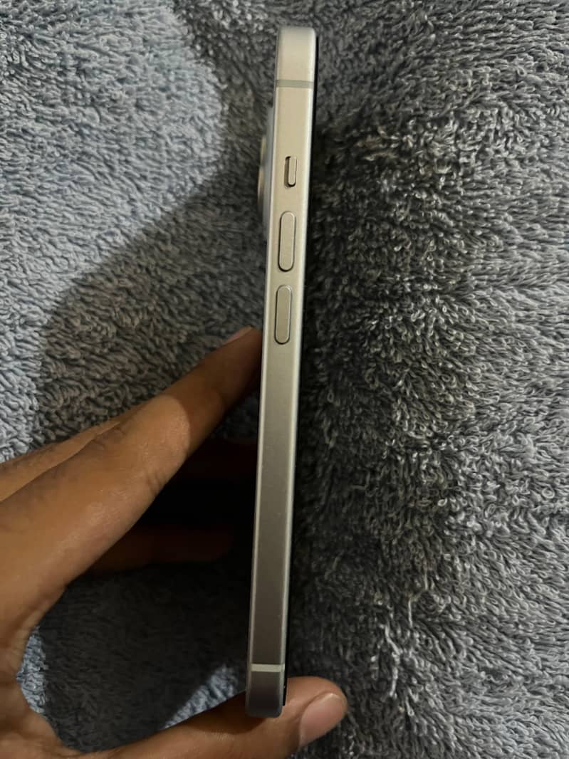 Apple iPhone 15 128 gb Lla model non block model 2