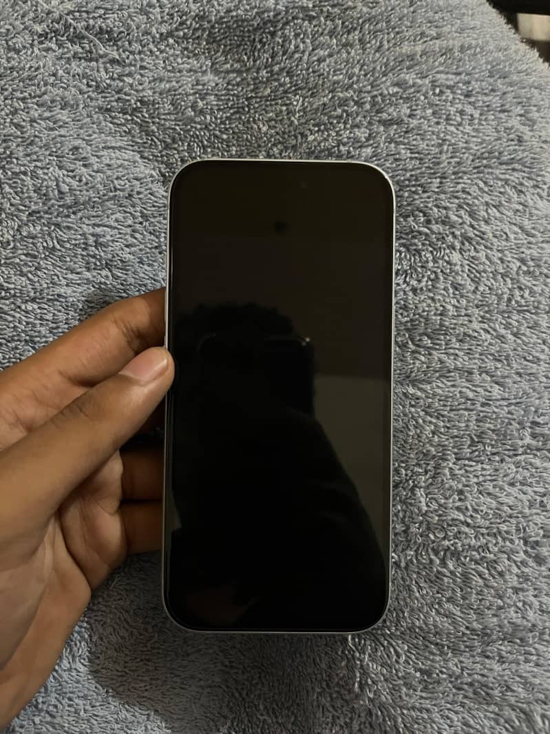 Apple iPhone 15 128 gb Lla model non block model 5