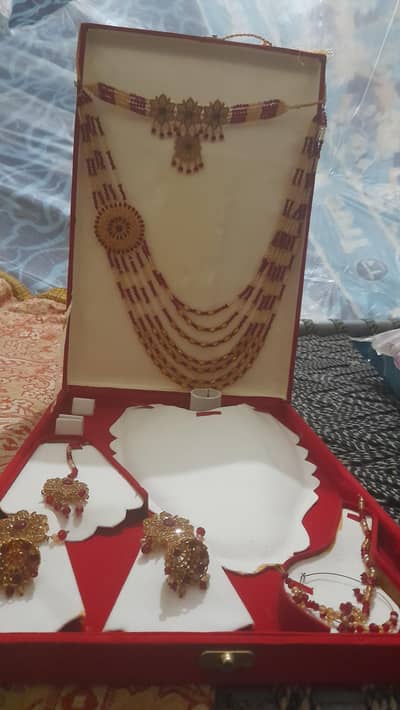 artificial jewelry set