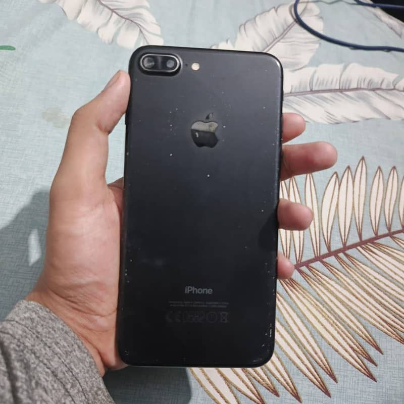 Apple iPhone 7 Plus 0