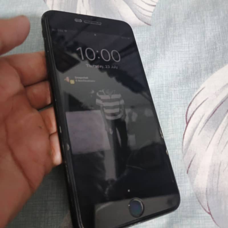 Apple iPhone 7 Plus 2
