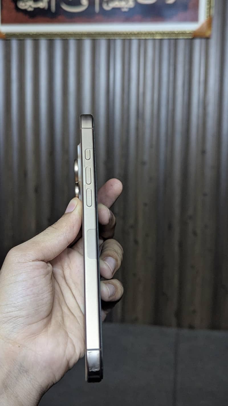 Iphone 16 pro max 2
