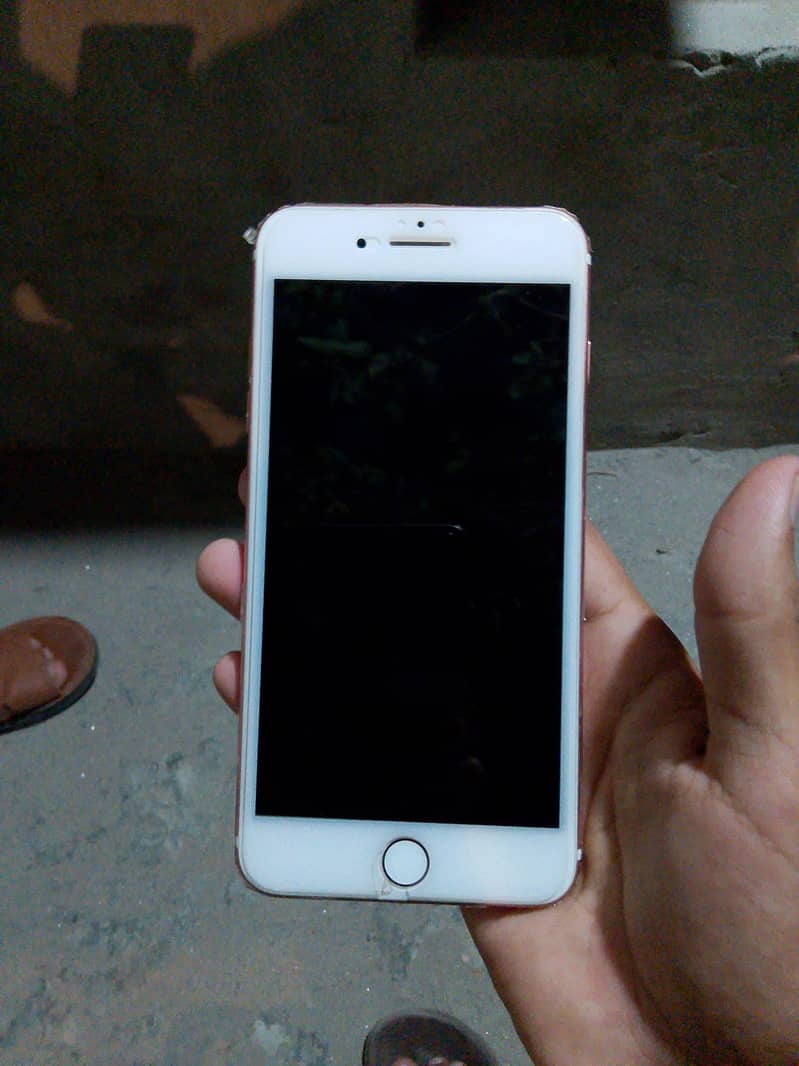 Apple iPhone 7 Plus 0