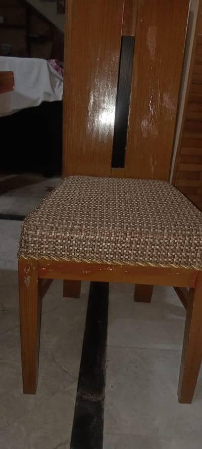 Dinning table with chairs