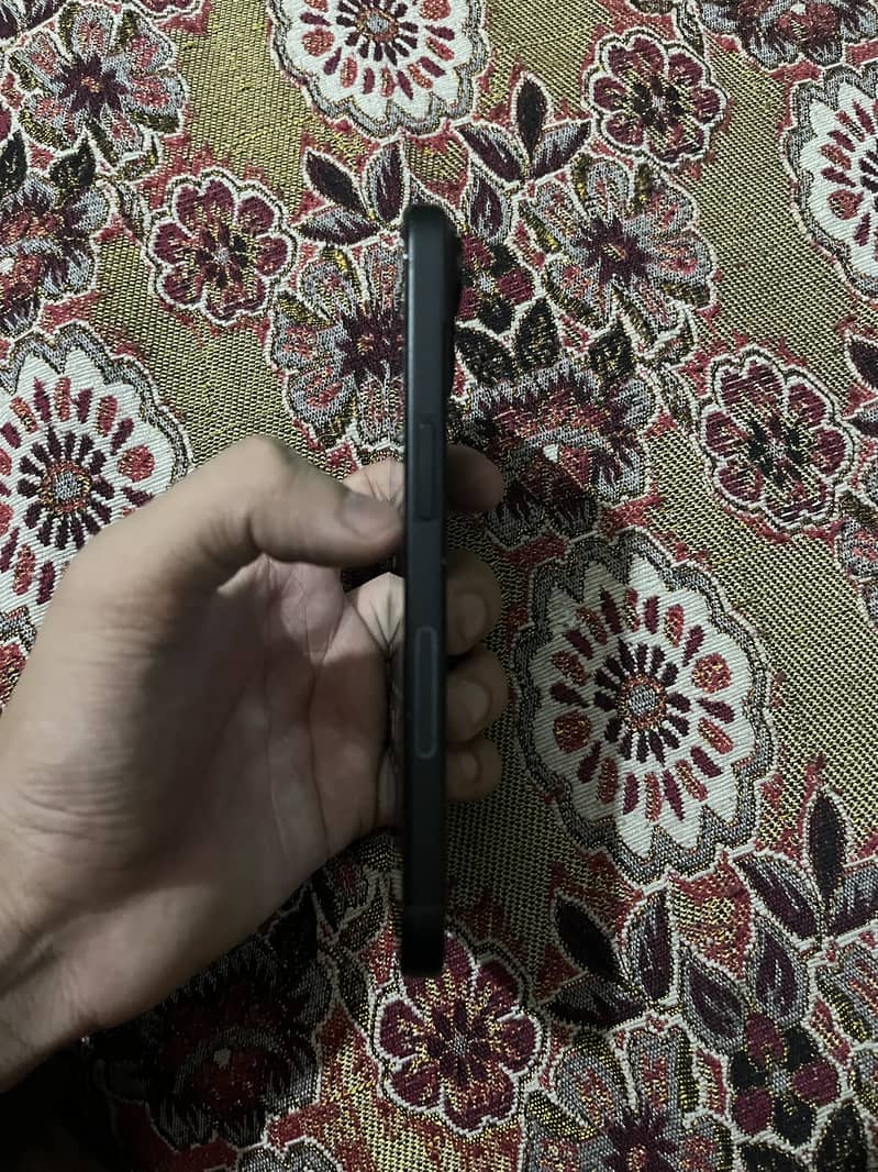 iphone 15 4