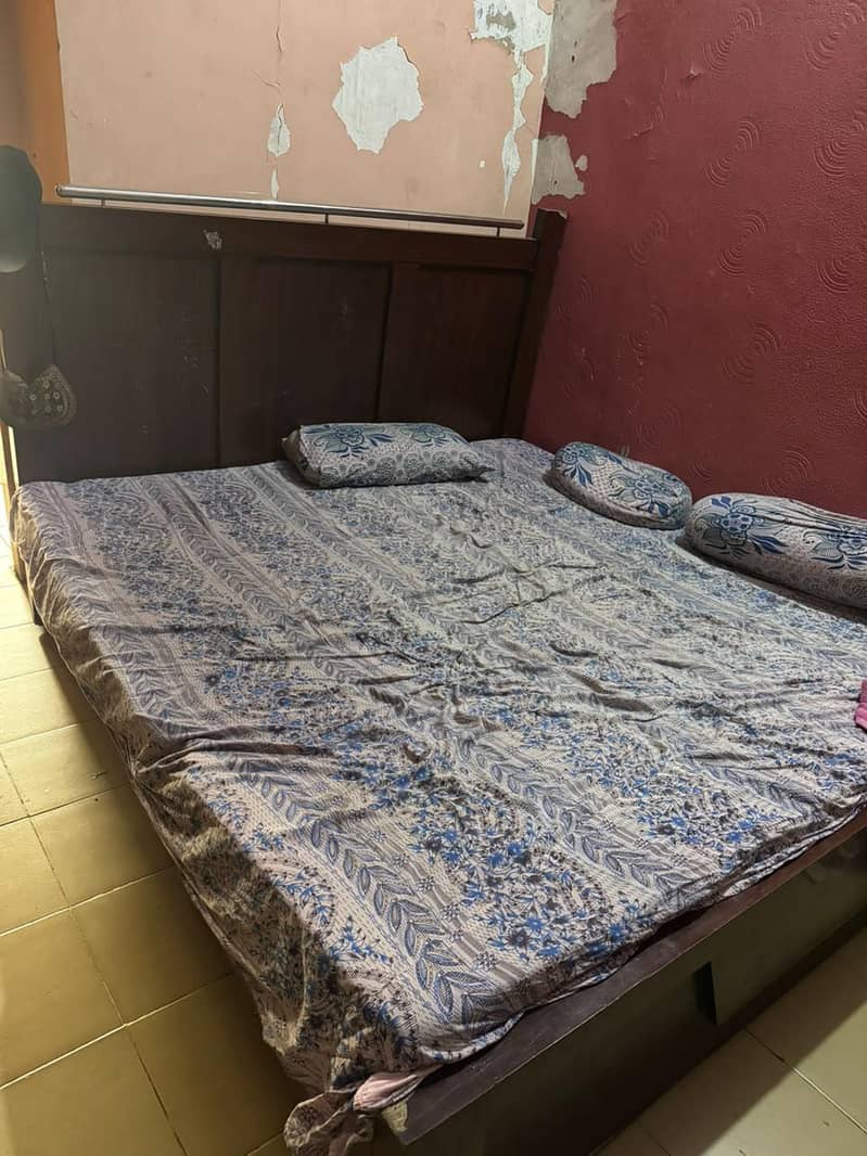Bed Almari devider 0