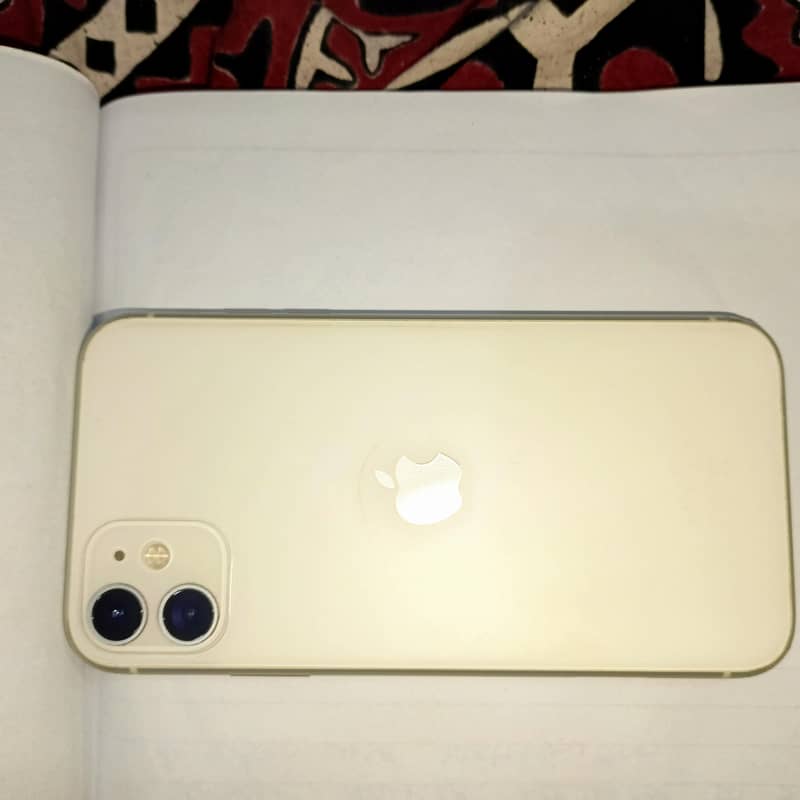 Apple iPhone 11 5