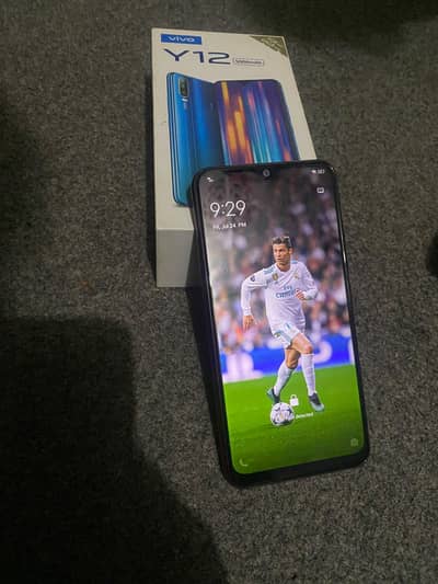 Vivo Y12