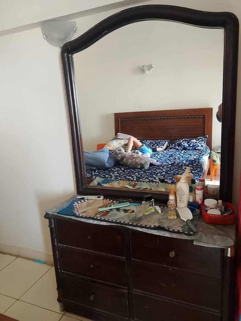 dressing Table 0