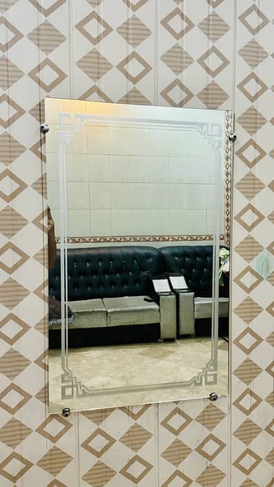 Mirror 2 by 3 with sides design only 1 month used