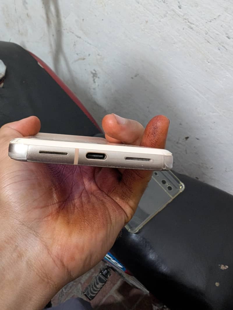 Google Pixel 8 2