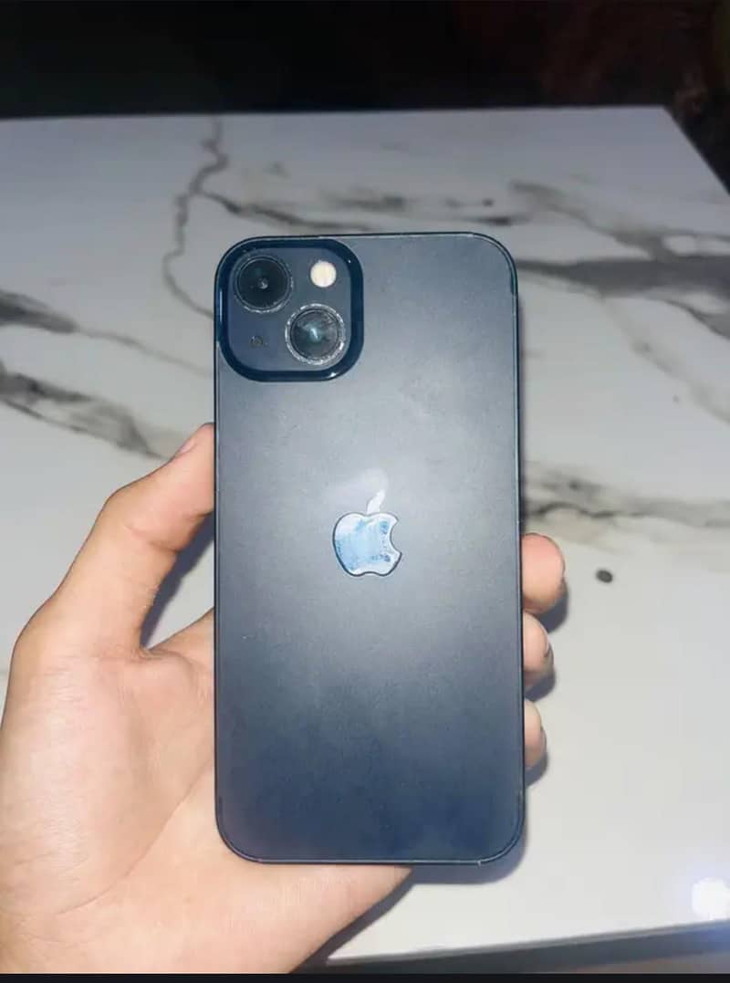iPhone 13 0
