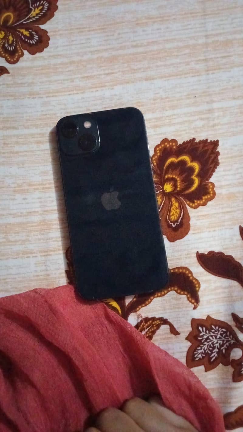 Apple iPhone 13 1