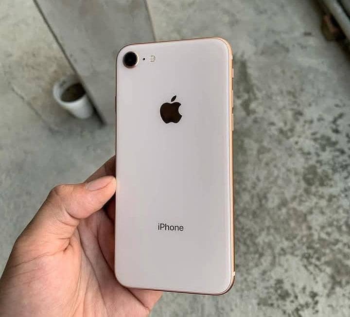 Apple iPhone 8 3