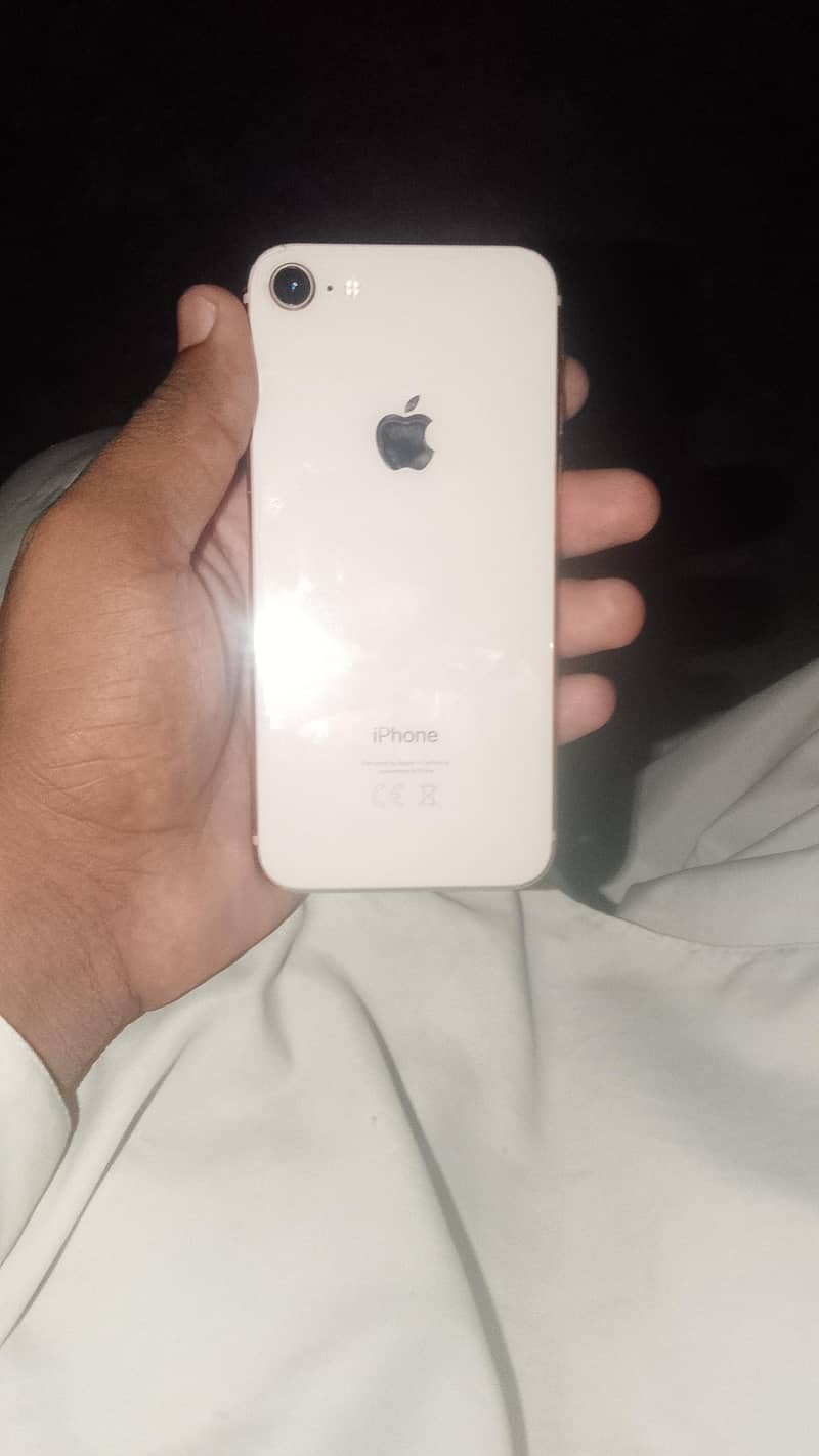Apple iPhone 8 6