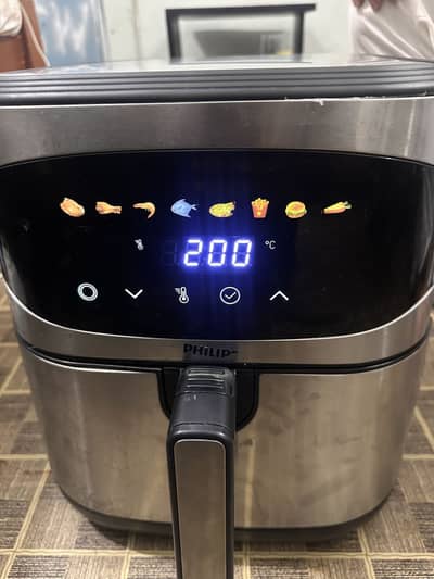 Philips Digital Air Fryer fully functional Large capacity 12L