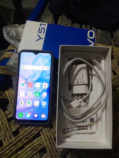 Vivo Y51 4 128 with box and charger