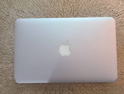 MacBook Air 11-inch (Mid-2012) – Core i5/4GB/128GB – great condition