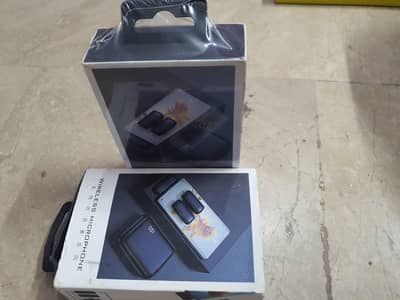 wireless earphones box packed